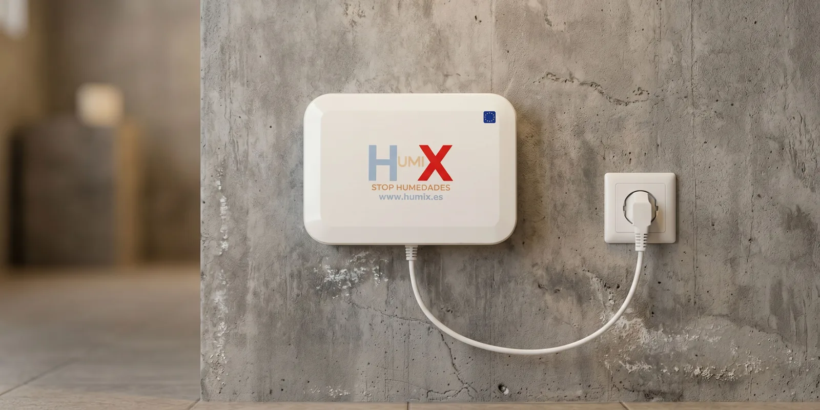 Familia en casa con el equipo HUMIX contra la humedad en Medina del Campo